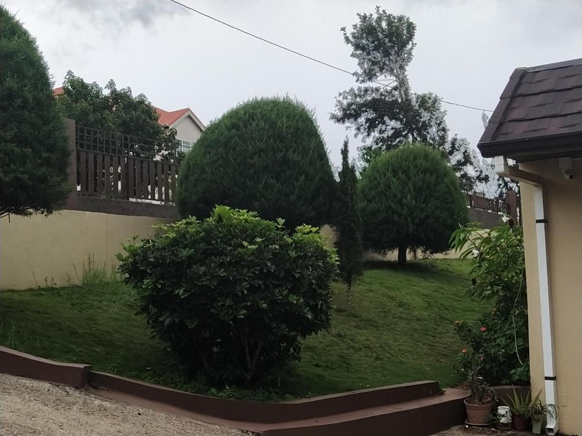 Gables Vacation Rentals With Private Gated Parking Onsite Knockpatrick Экстерьер фото
